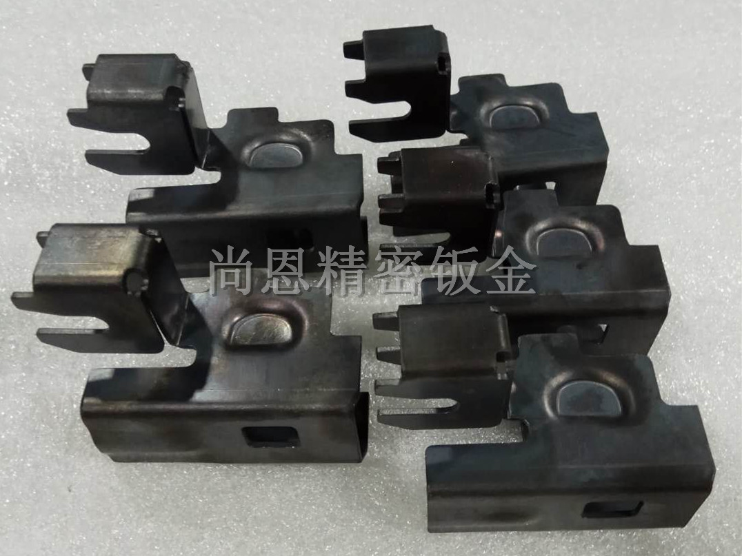 冷板，鍍鋅板，下料，折彎，噴粉，烤漆鈑金件